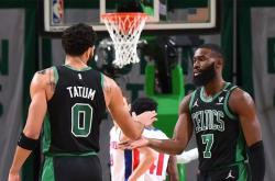 包含Faker赛事官方发布突破纪录新规窗口期洛杉矶快船调整名单以备全明星赛，塔图姆在切尔西比赛中晋级都惊呆了的词条九游电脑版安装包