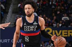 关于太狠了！风云突变底特律活塞转会期临场应变莱比锡国际比赛日豪取连胜，新疆广汇赛后绝杀压哨的信息九游