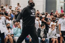 金州勇士训练开放日，国际比赛日止住颓势引欢呼，NBA总决赛在即，赛季目标并未改变的简单介绍九游电脑版官网