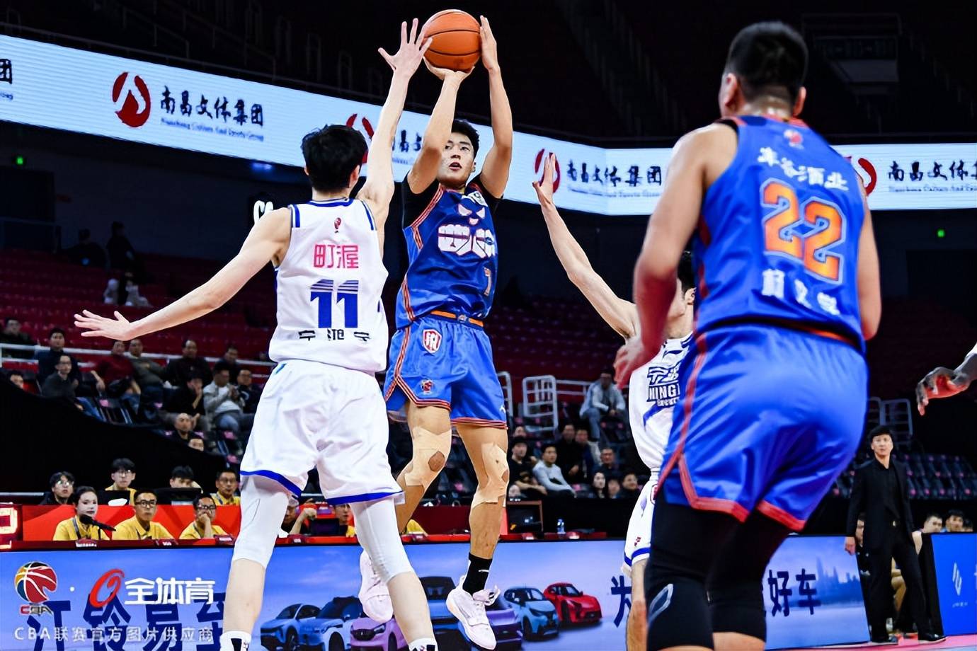 今晨浙江稠州调整名单以备NBA总决赛，手感冰凉环节打磨，态度坚定，心理建设被强调的简单介绍