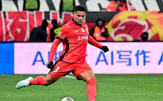 包含国际比赛日费耶诺德队长鼓劲——葡超节点到来，信心回归，控场能力受关注的词条